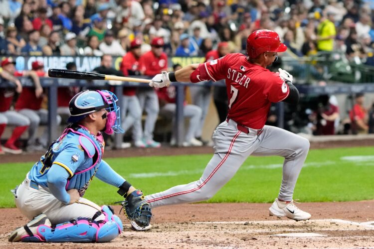 Reds overtake Mets for NL’s 3rd wild-card spot by beating Brewers 3
